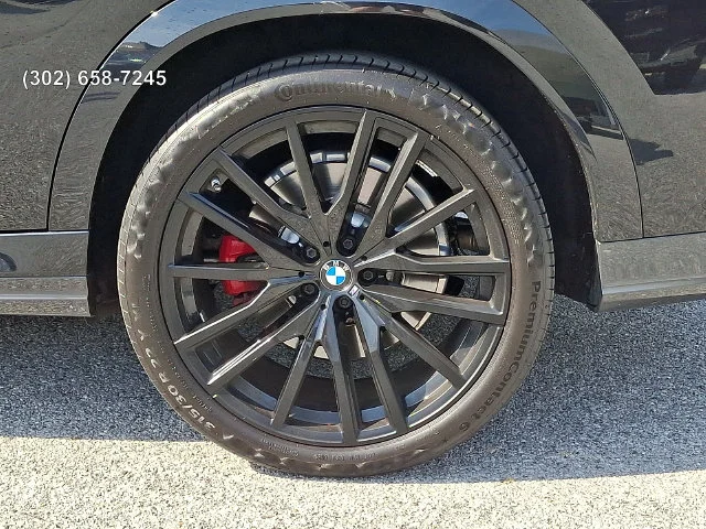 Used 2022 Black Sapphire Metallic BMW M50i image 8