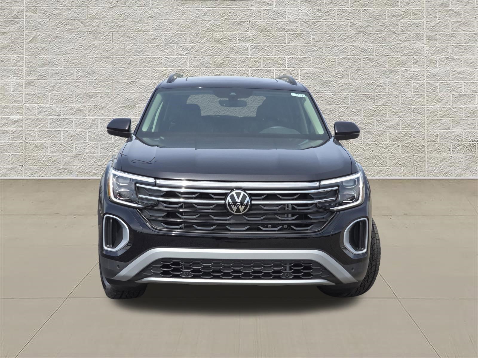 New 2026 Deep Black Pearl Volkswagen 2.0T Peak Edition image 2