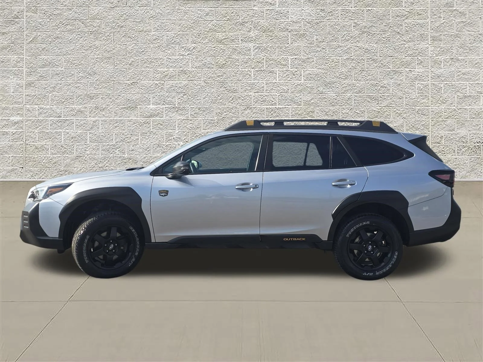 Certified Used 2023 Ice Silver Metallic Subaru Wilderness image 4