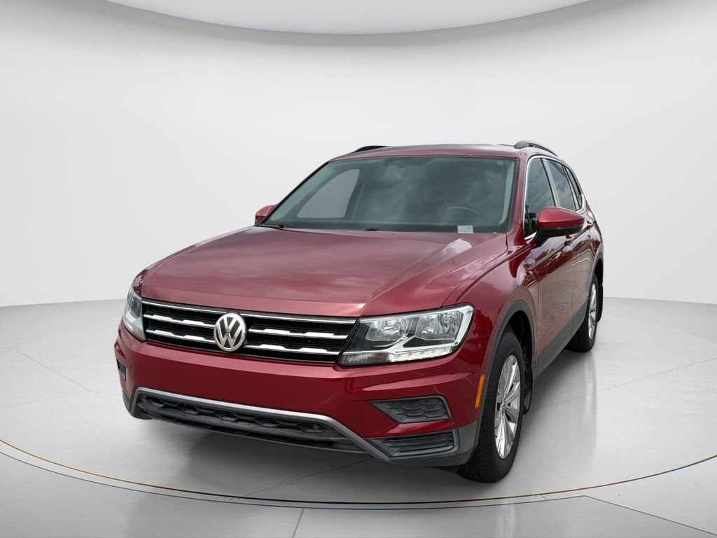 Used 2019 Red Volkswagen 2.0T SE image 1