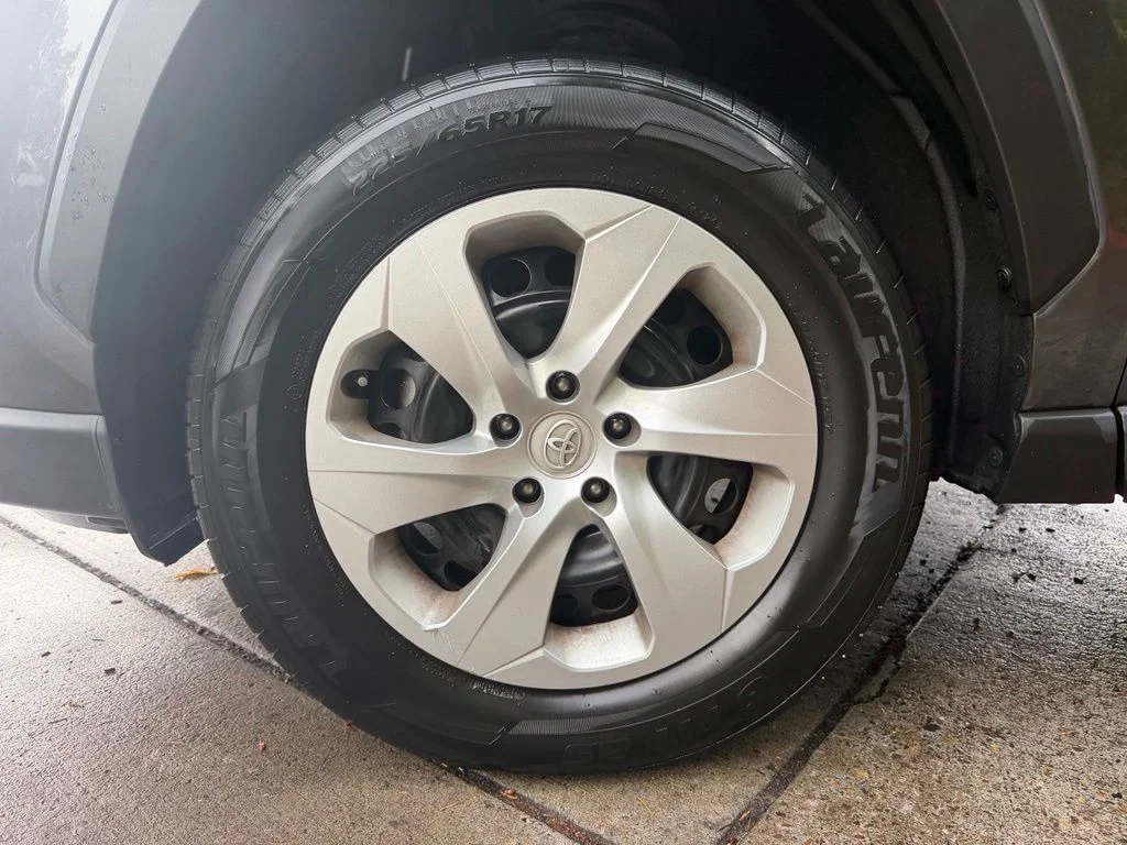 Used 2020 Magnetic Gray Metallic Toyota LE image 10
