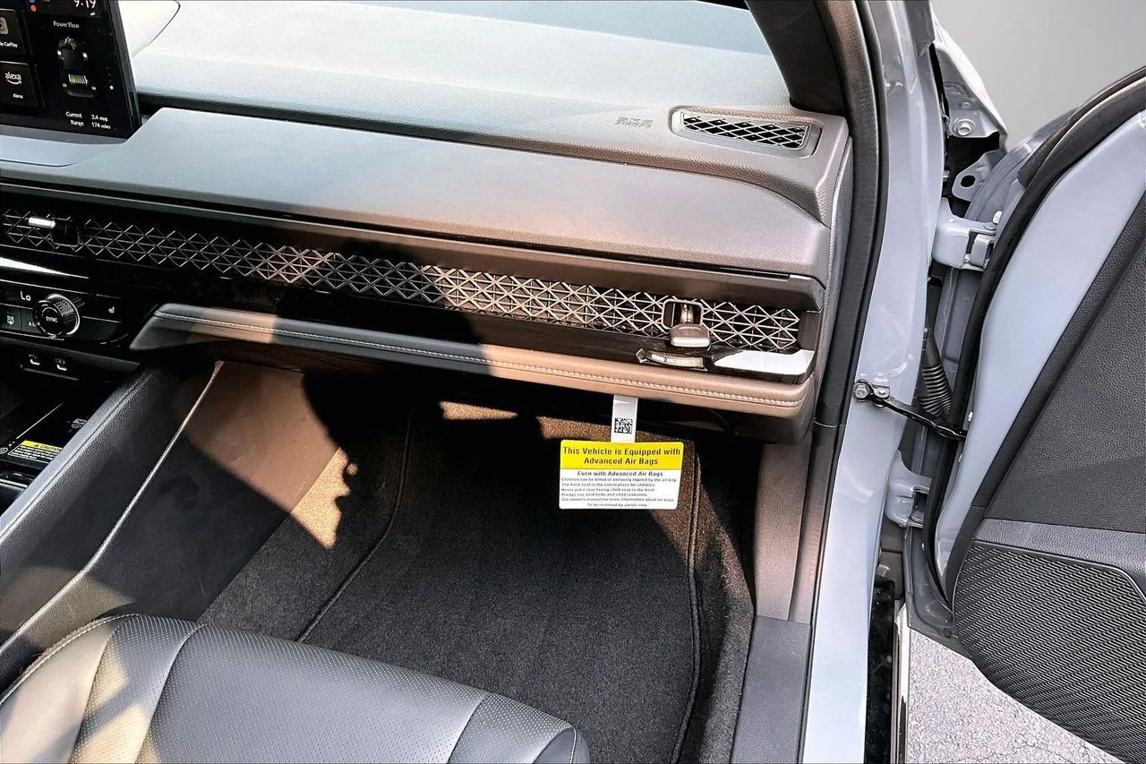 Certified Used 2025  Honda Sport-L image 20