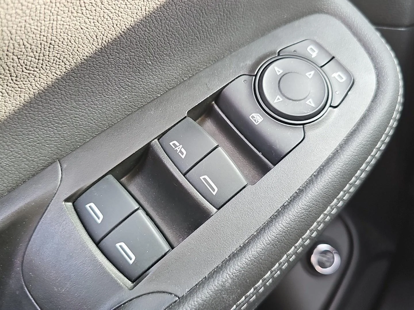 Used 2024 Cinnabar Metallic Buick Sport Touring image 13