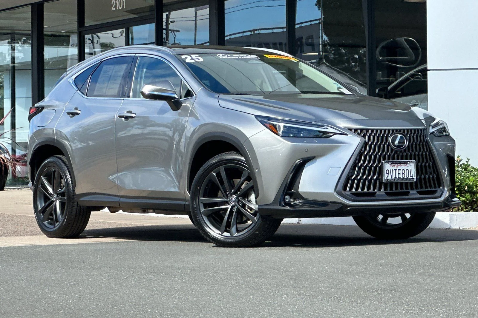 Certified Used 2025 SONIC TITANIUM Lexus 450h+ Luxury image 2