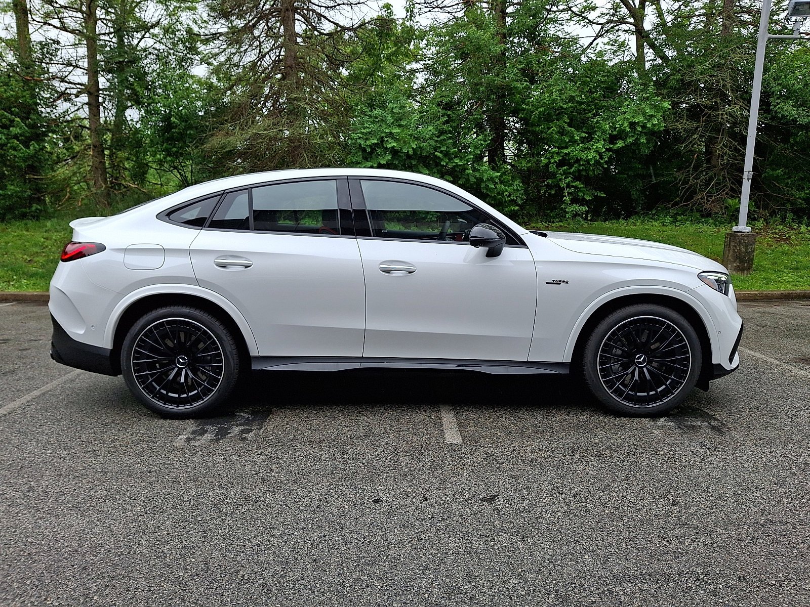 New 2026 MANUFAKTUR Moonlight White Metallic Mercedes-Benz AMG® GLC 43 4MATIC® Coupe image 29