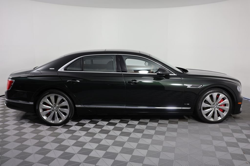 Used 2021 Black Bentley W12 image 9