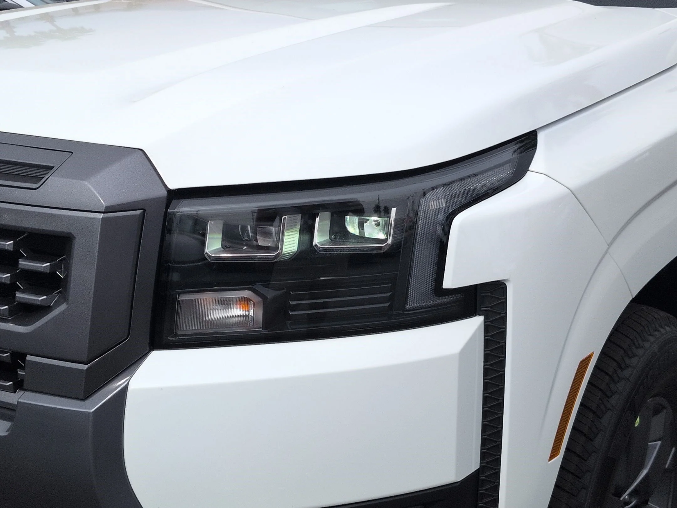 New 2026 Glacier White Nissan SV image 8