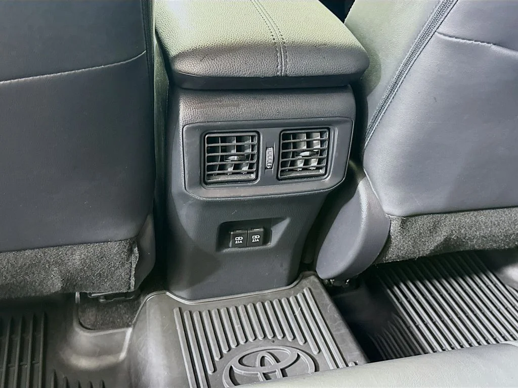 Used 2019 Midnight Black Metallic Toyota Limited image 27
