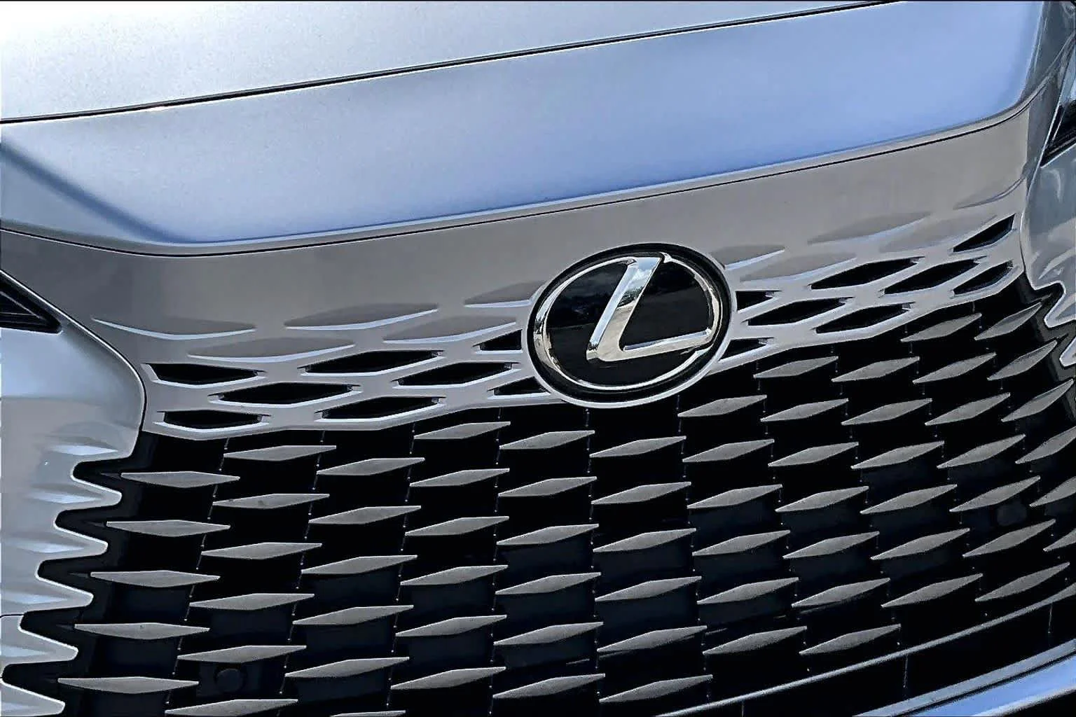 Used 2024 Iridium Lexus Premium image 30