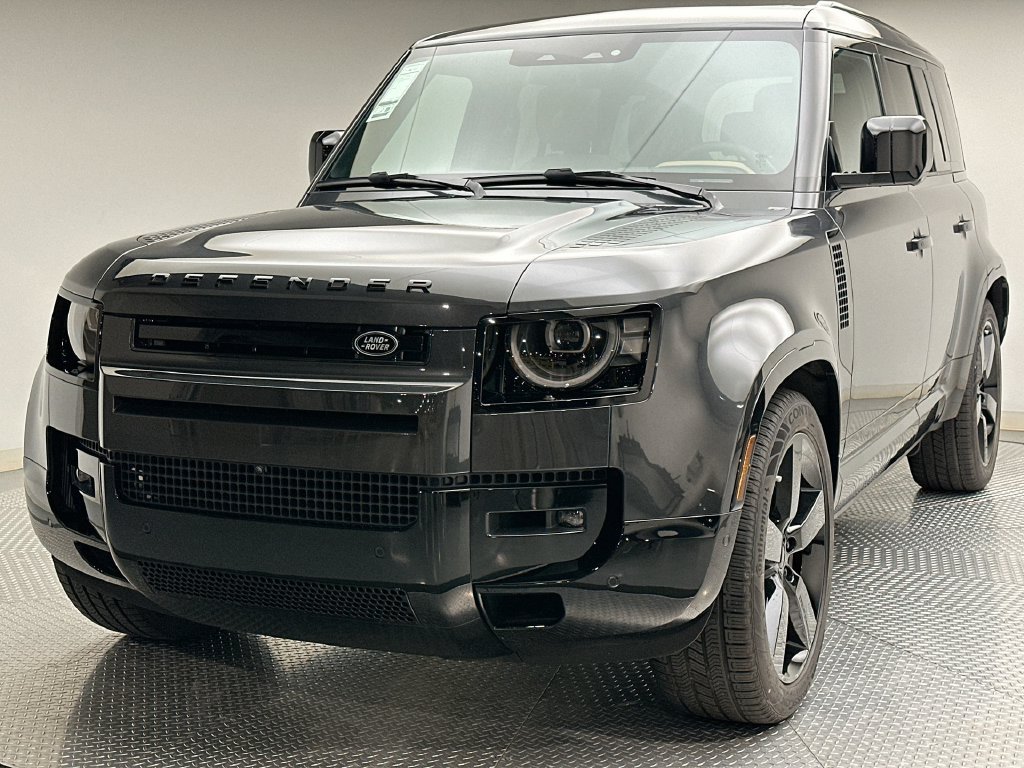 New 2026 Carpathian Grey Prem Met Land Rover X-Dynamic SE image 1