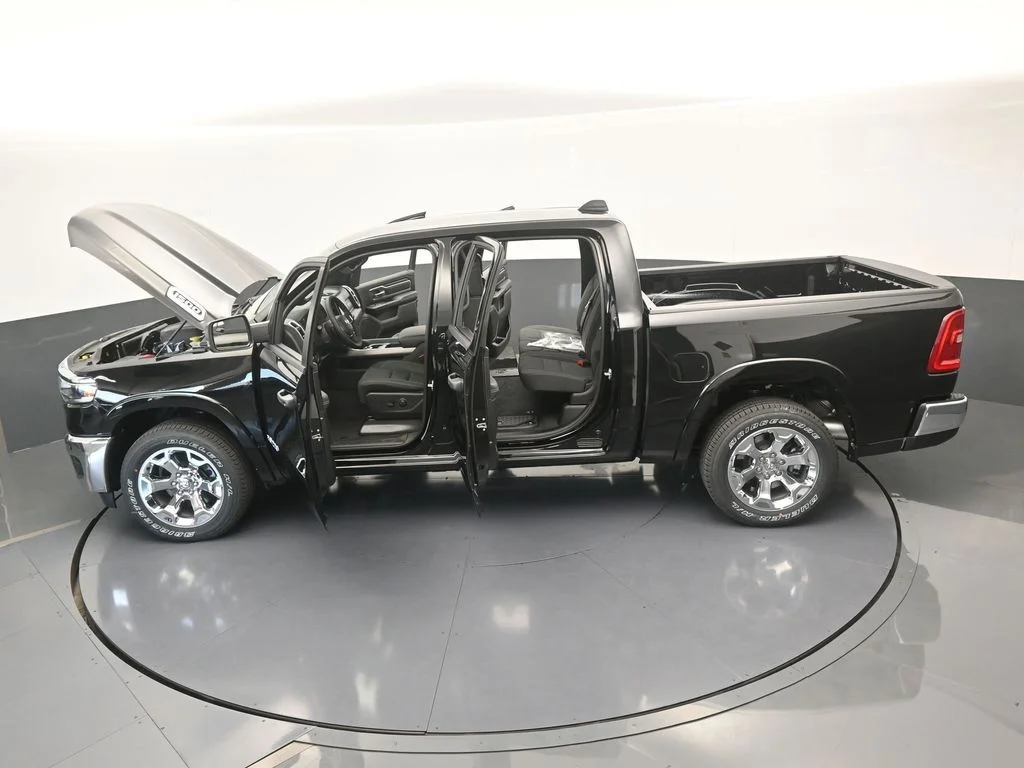 New 2026 Diamond Black Crystal Pearl-Coat Exterior Paint RAM Big Horn/Lone Star image 59