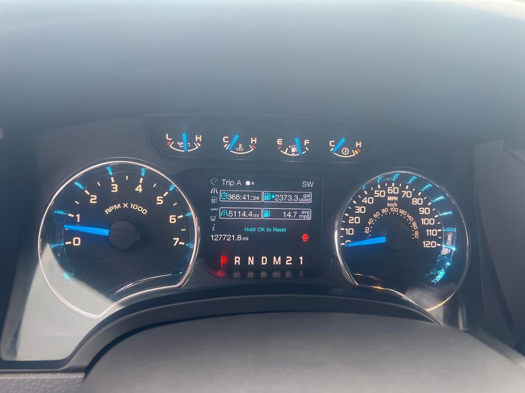 Used 2013 Black Ford XLT image 16