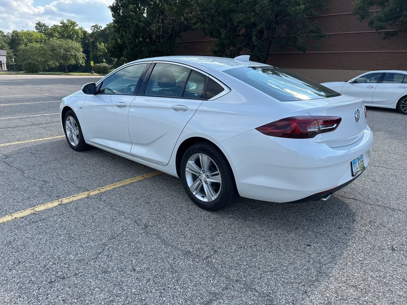 Used 2019 White Frost Tricoat Buick Preferred image 21