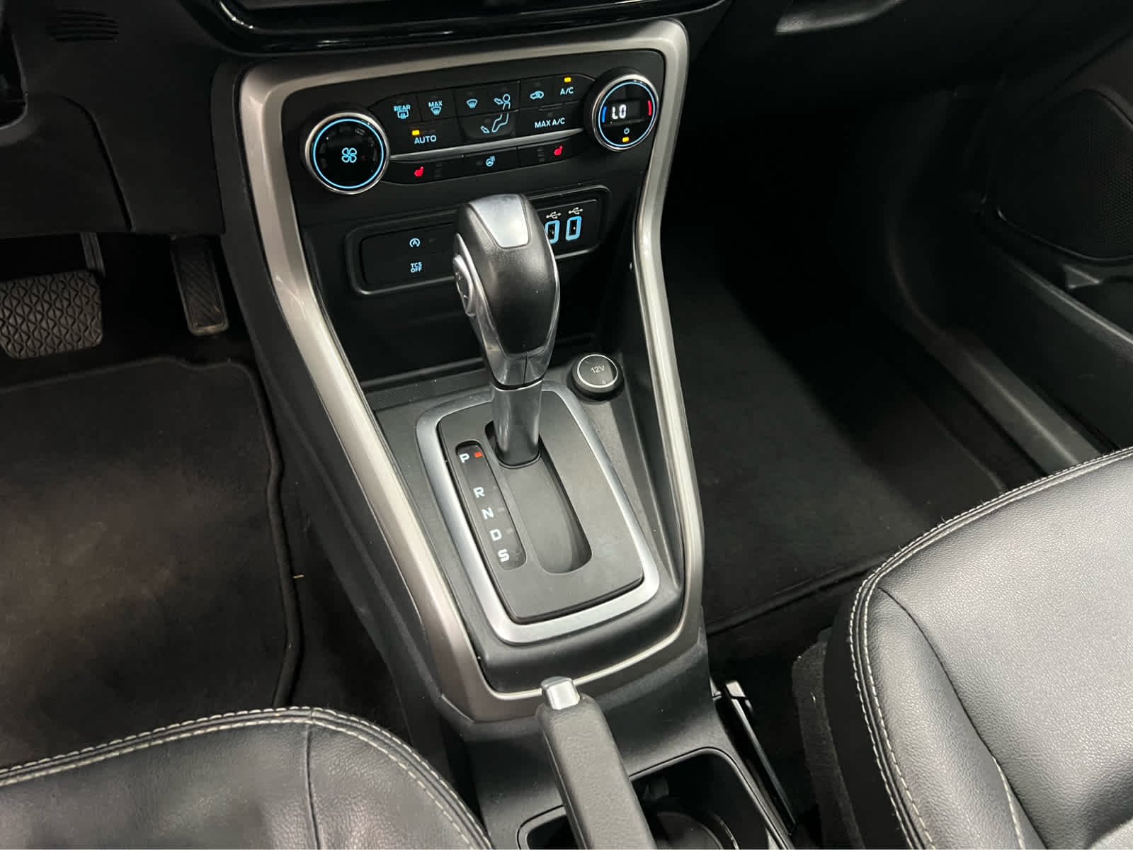 Used 2021 Shadow Black Ford Titanium image 27