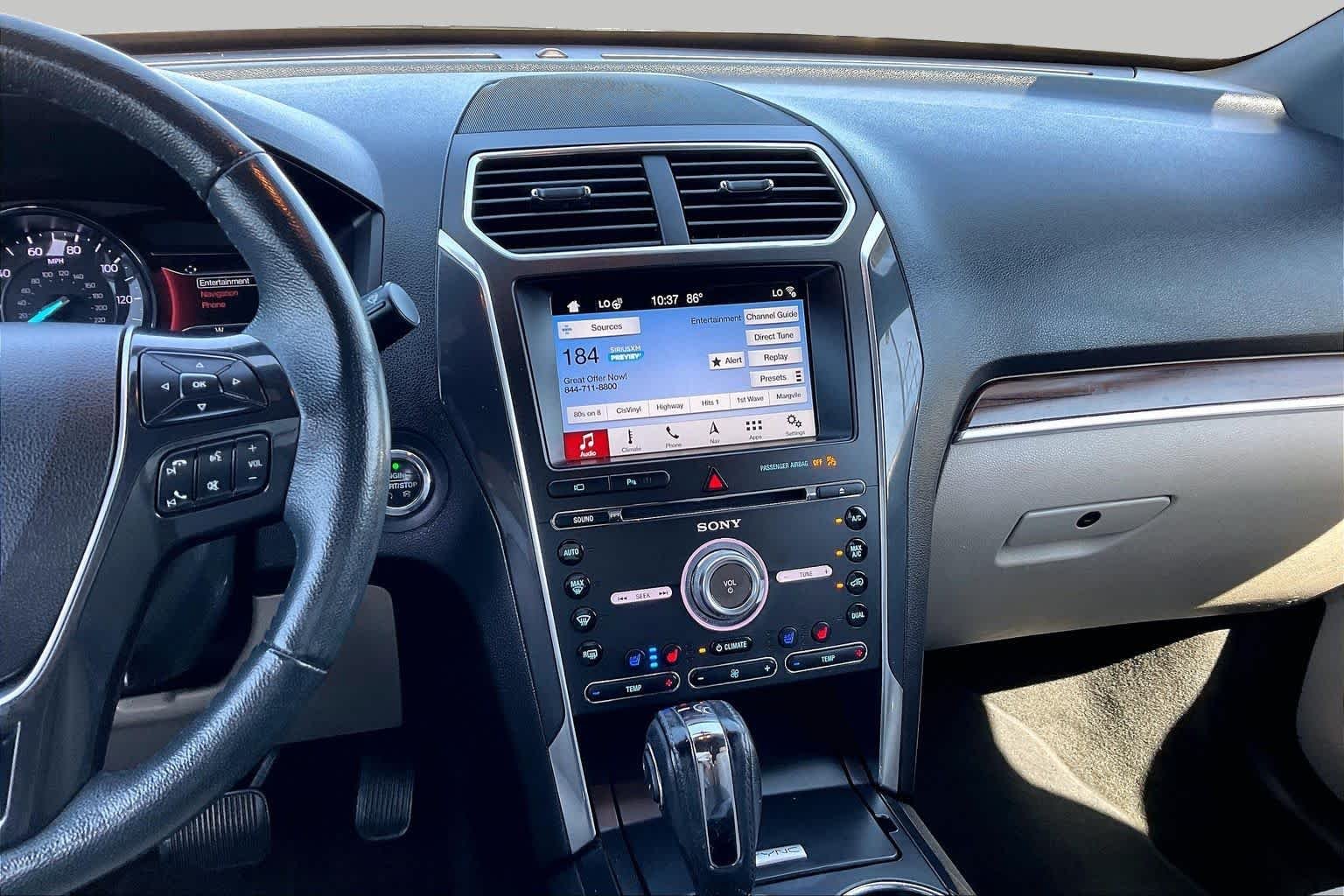 Used 2018 Ingot Silver Metallic Ford Limited image 7