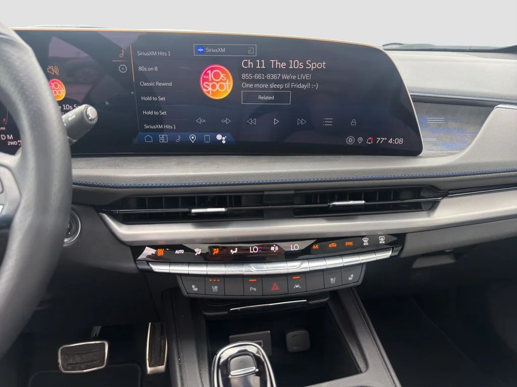 2025 Cadillac XT4 Sport - Photo 16