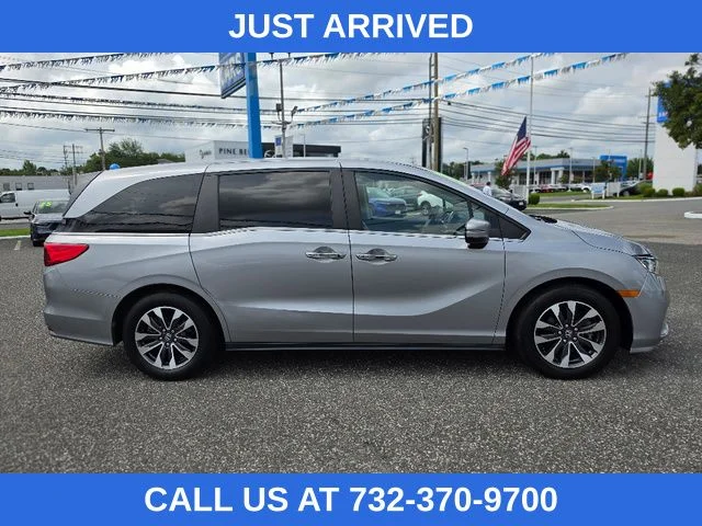 Certified Used 2022 Lunar Silver Metallic Honda EX-L image 6