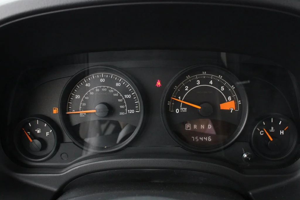 Used 2016 Black Jeep High Altitude image 9