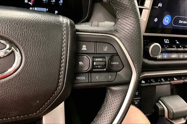 2025 Toyota Tundra Limited - Photo 29