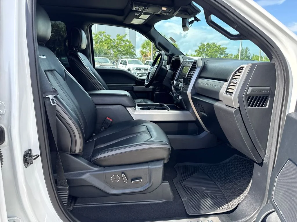 Used 2021 White Ford Platinum image 32