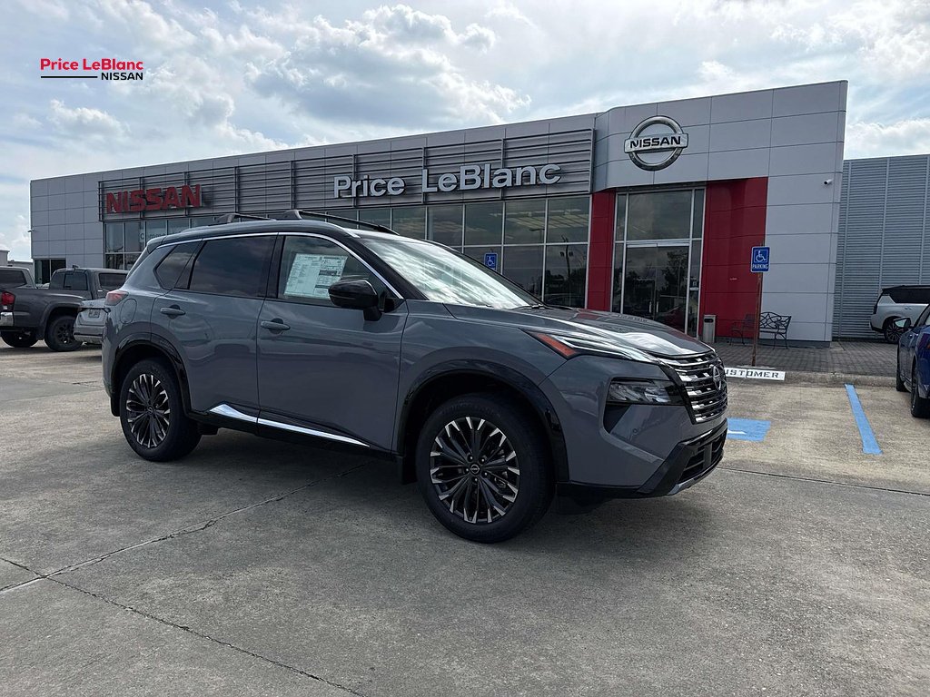 New 2026 Boulder Gray Pearl / Super Black Two-tone Nissan Platinum image 1