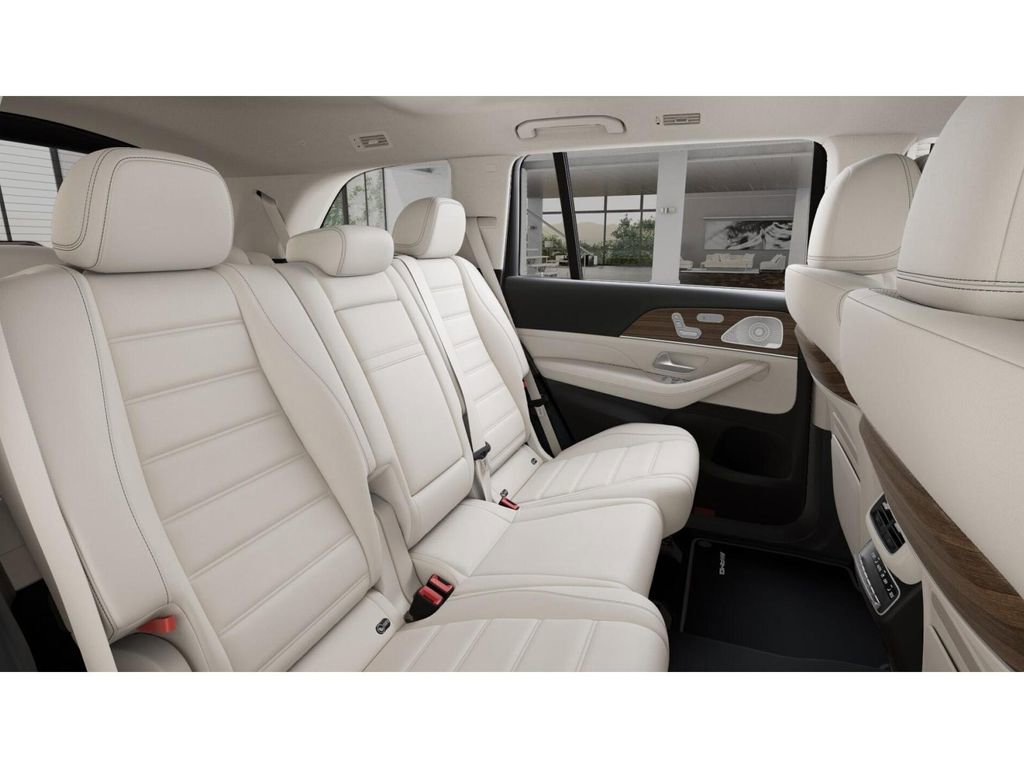New 2026 Polar White Mercedes-Benz GLS 450 image 47