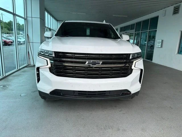 Used 2022 Summit White Chevrolet RST image 2