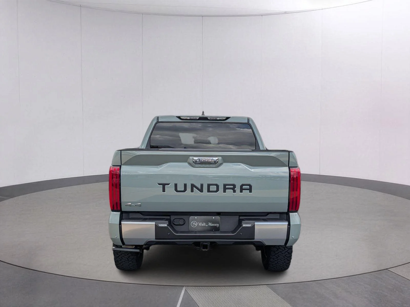 Used 2025 Lunar Rock Toyota Limited image 2