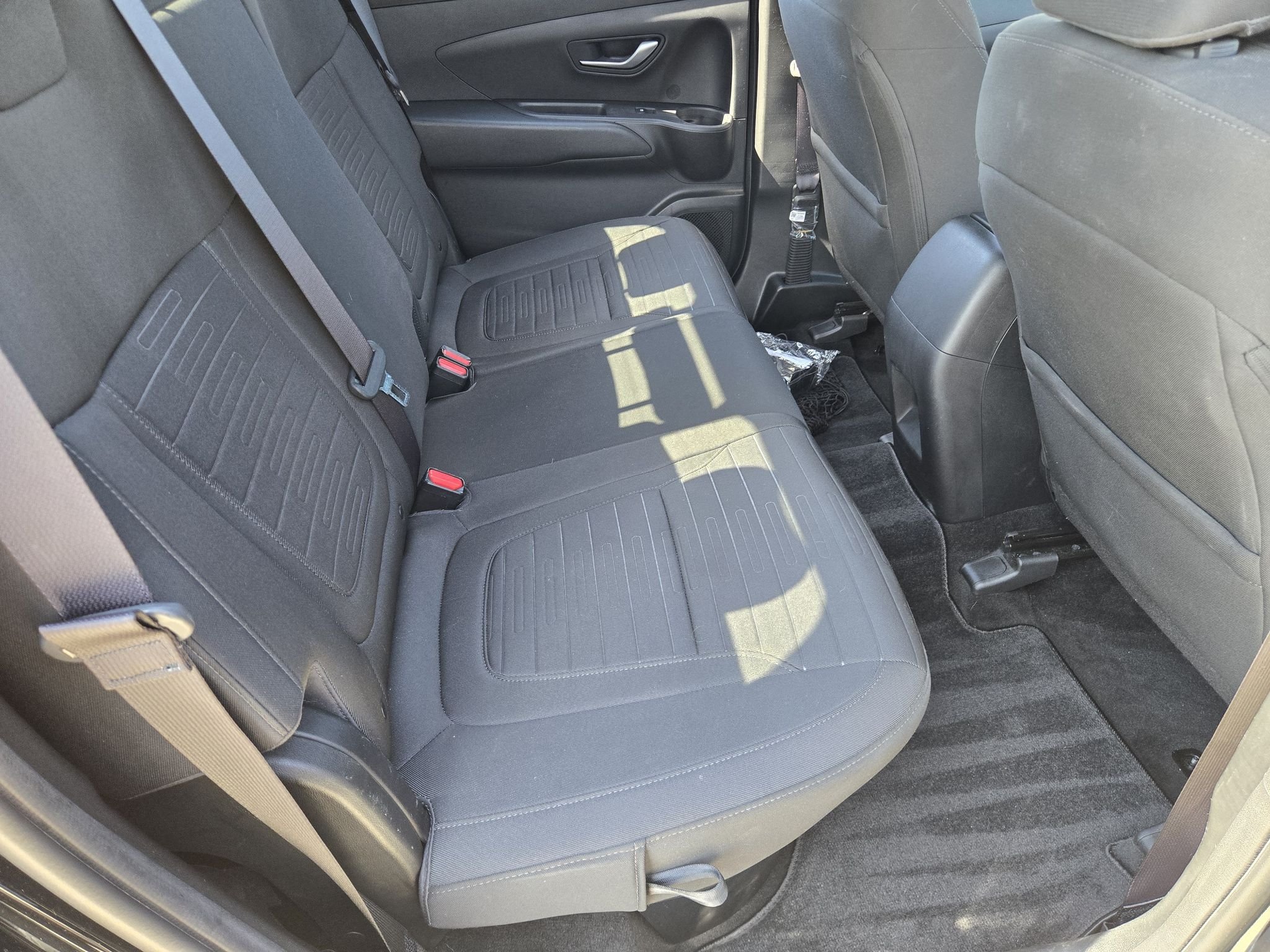 Used 2022 Phantom Black Hyundai SEL image 32