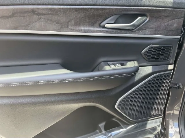 New 2026 Gray Jeep Limited image 17