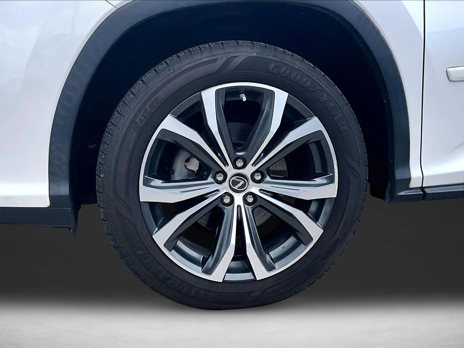 Used 2019 Eminent White Pearl Lexus RX 350 image 10