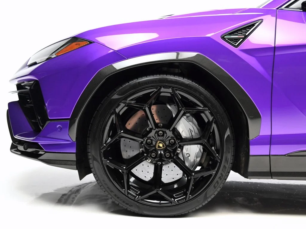Certified Used 2024 Viola Pasifae Metallic Lamborghini Performante image 32