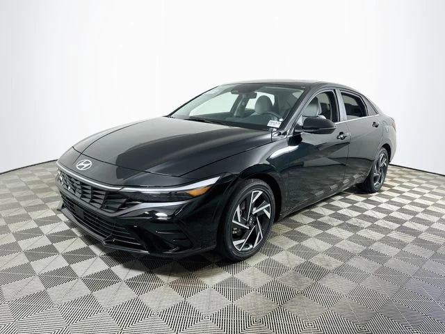 New 2026 Hyundai ELANTRA Limited