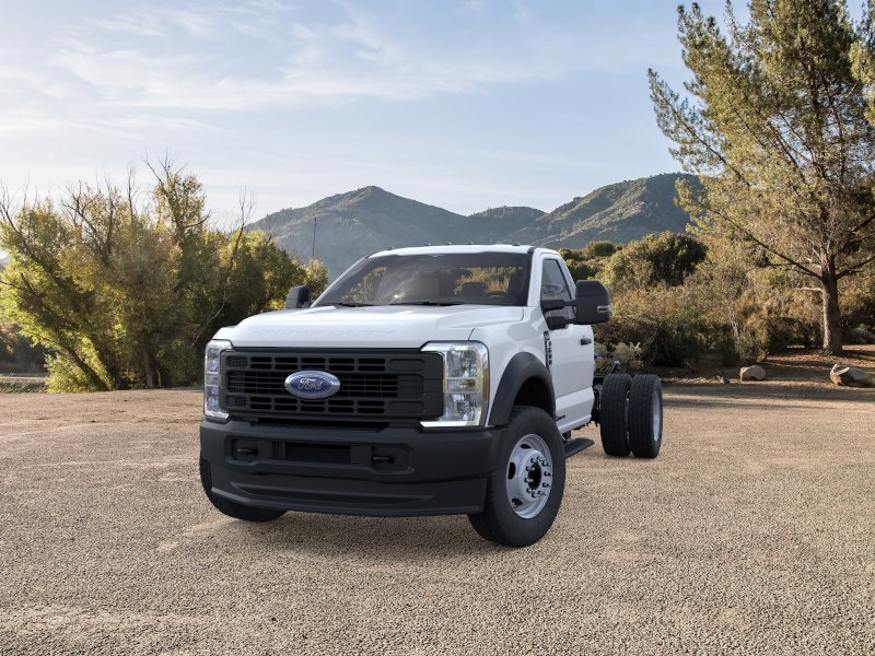 New 2026 Oxford White Ford F-600® XL image 2
