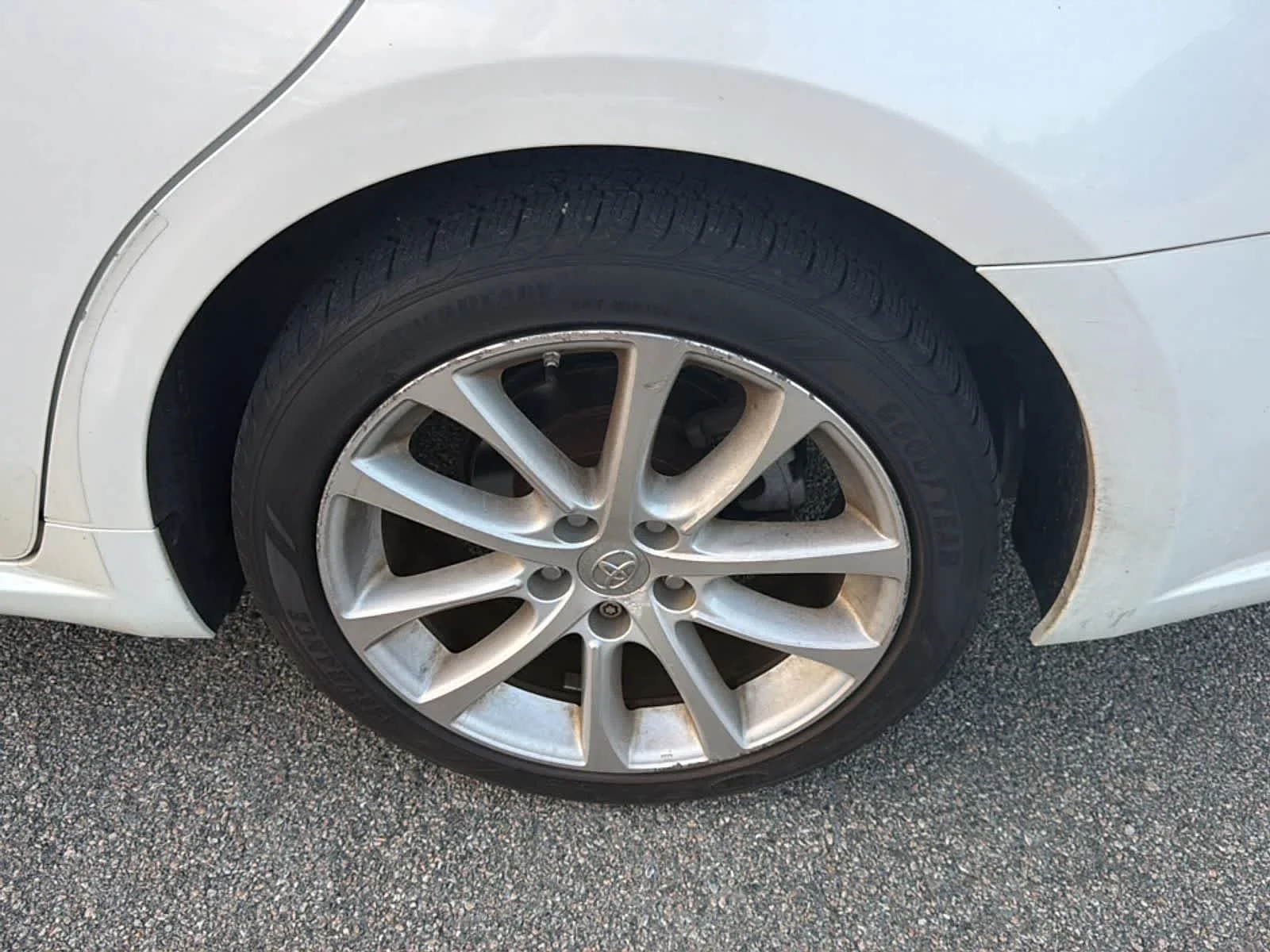 Used 2014 Blizzard Pearl Toyota Limited image 20