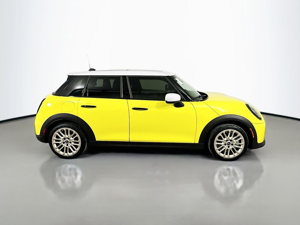 Used 2025 Yellow MINI Signature Plus image 4
