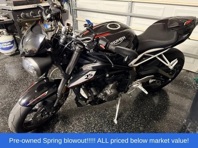 Used 2018 Black Triumph motorcycle image 15