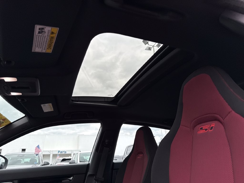 Used 2022 White Honda Si image 17