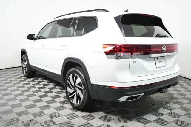 New 2026 Opal White Pearl Volkswagen 2.0T SE w/Technology image 29