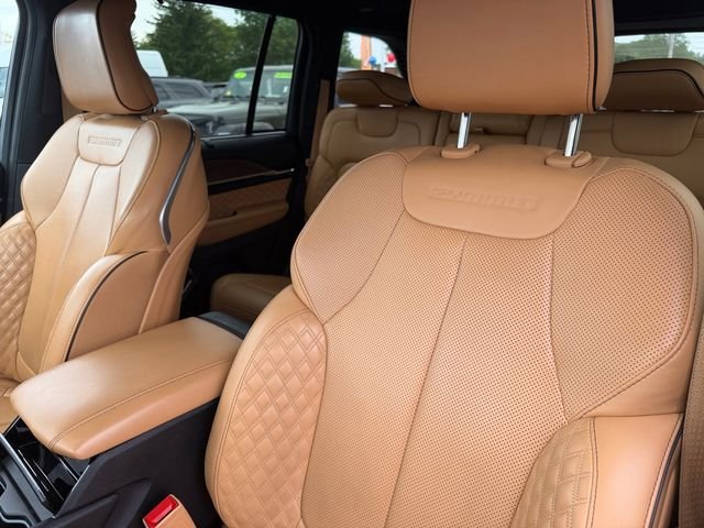 Used 2022 White Jeep Summit 4xe image 24