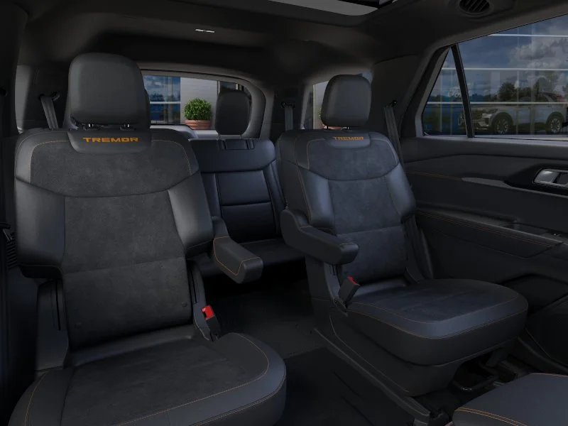 New 2026 Star White Metallic Tri-Coat Ford Tremor® image 58