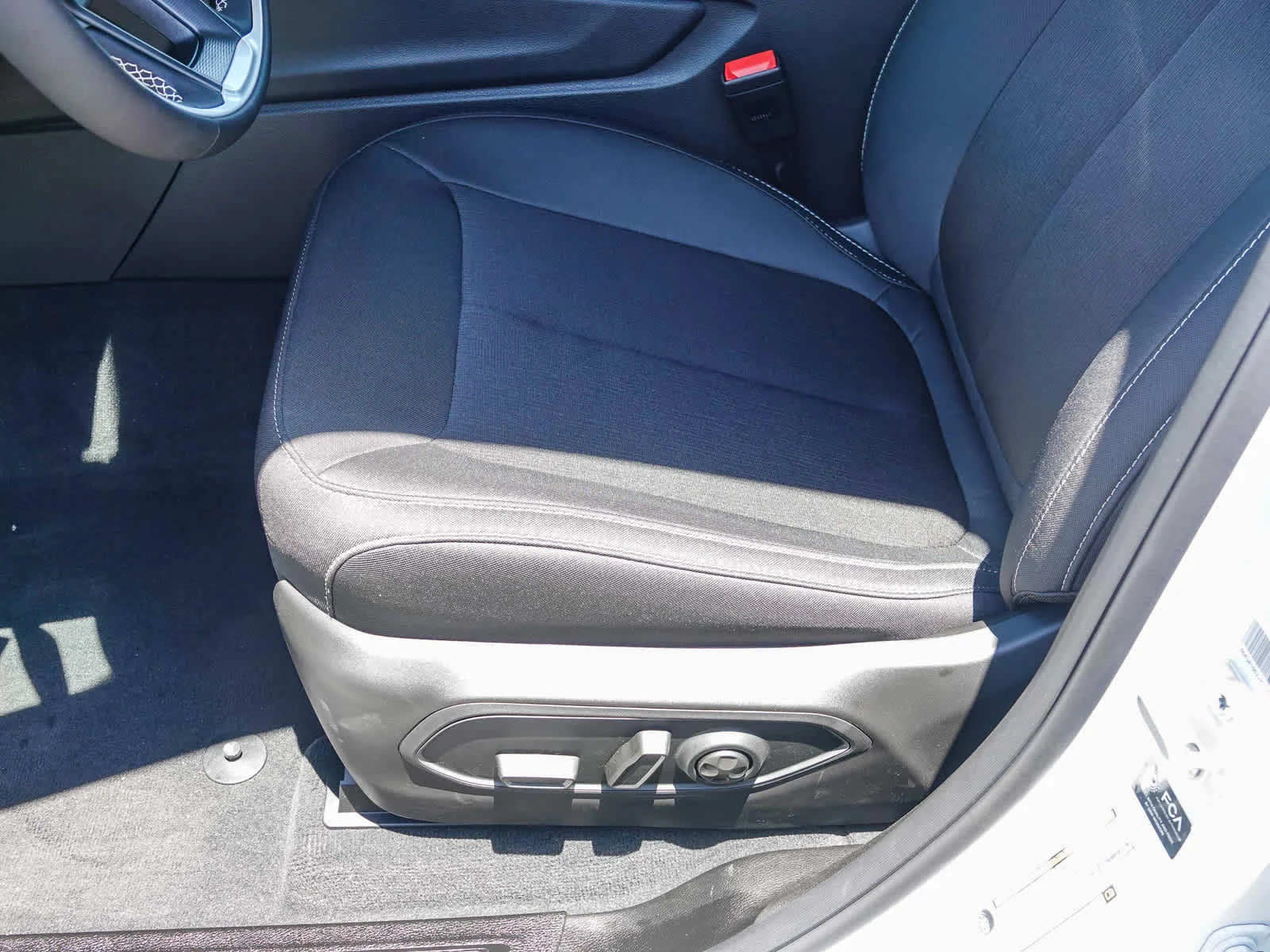 New 2026 Bright White Clearcoat Jeep Laredo image 19