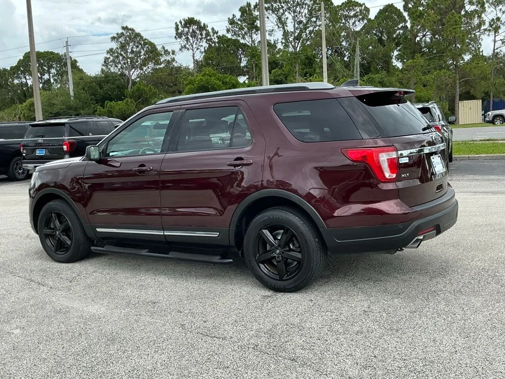 Used 2018 Red Ford XLT image 8