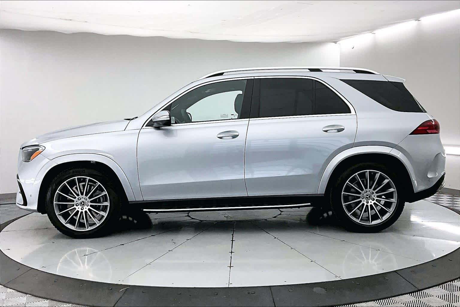 New 2026 Cirrus Silver Metallic Mercedes-Benz GLE 450 image 3