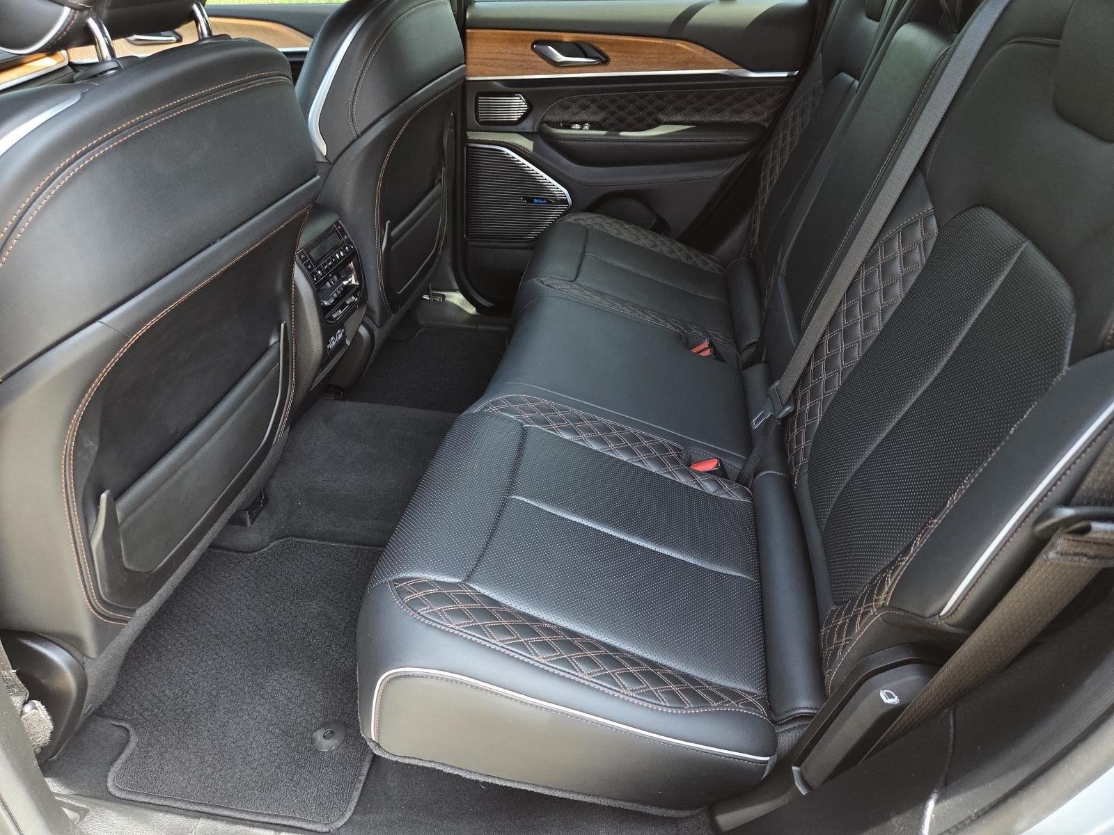 Used 2022 Silver Zynith Jeep Summit Reserve image 37