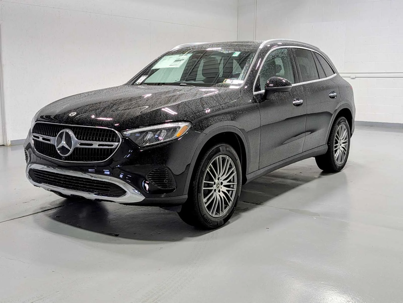 2026 Mercedes-Benz GLC Base