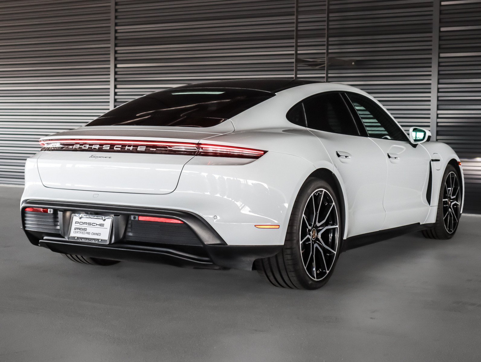Certified Used 2023 Carrara White Metallic Porsche  image 10