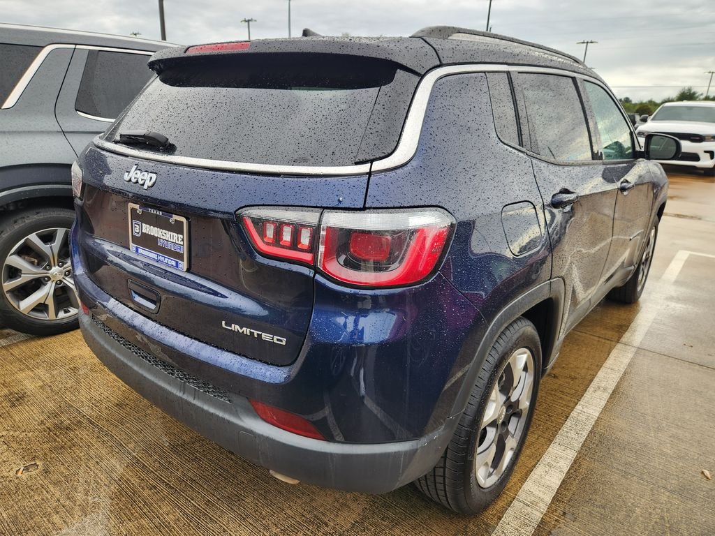 Used 2020 Jazz Blue Pearlcoat Jeep Limited image 6