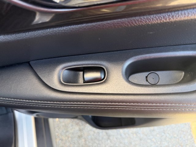 Used 2017 Silver Nissan S image 33
