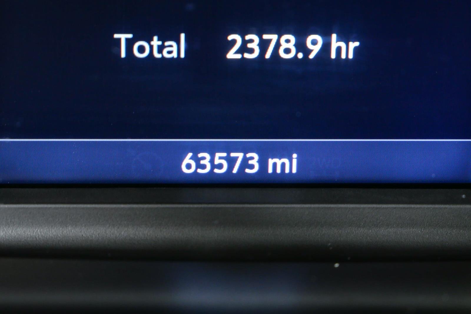 Used 2021 SATIN STEEL METALLIC Chevrolet RST image 9